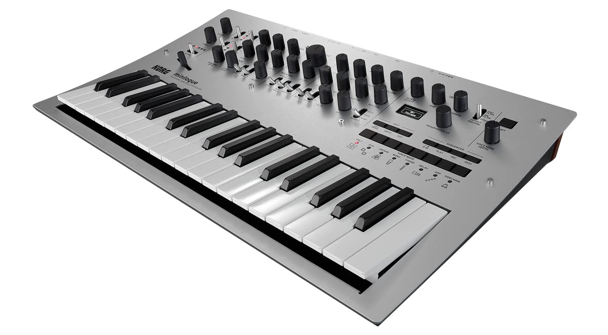 【美品】korg minilogue Amazon.com: Korg Minilogue Polyphonic Analog Synthesizer Bundle